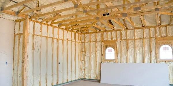 Benefits of Spray Foam Insulation: Improving Energy Efficiency