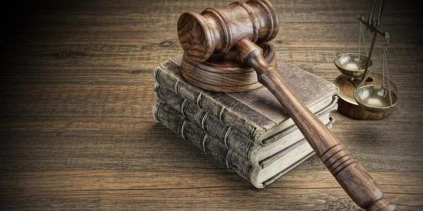 The Benefits of Hiring a Specialized Criminal Defense Lawyer